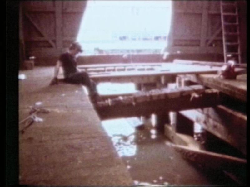 2962_004_pub--imatge-days-end