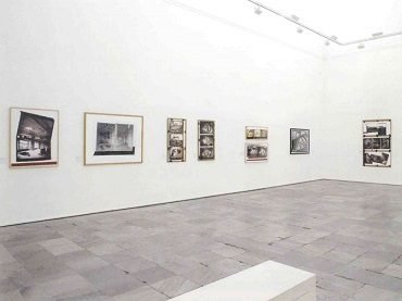 Vista de sala de la exposición. Gordon Matta-Clark, 2006